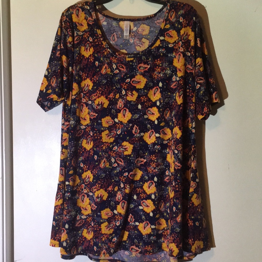 LuLaRoe Perfect T